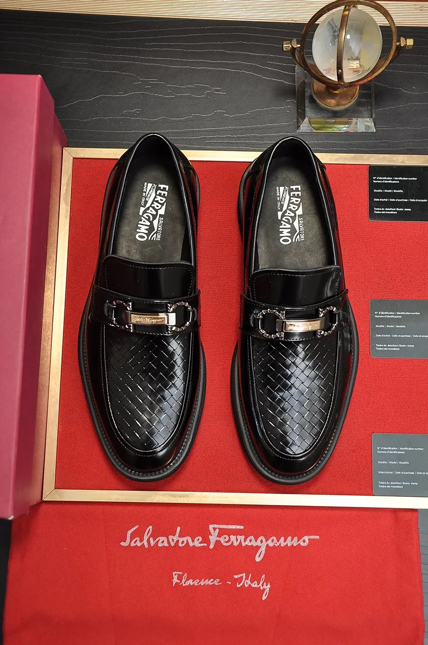 Men's shoes 💰720💶 [Ferragamo/Ferragamo] The latest model in the counter. Original imported open-sided high-quality cowhide hand-woven + imported 🐂 cowhide + original luxury metal buckle + original combination outsole. Comparison without pressure 38--45 (45 custom-made)